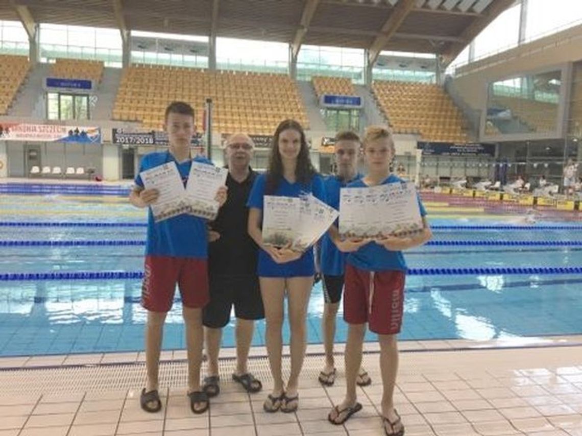 Maja, Juliusz, Krzysztof i Aleksander reprezentowali Gryfino na mistrzostwach okręgu 
