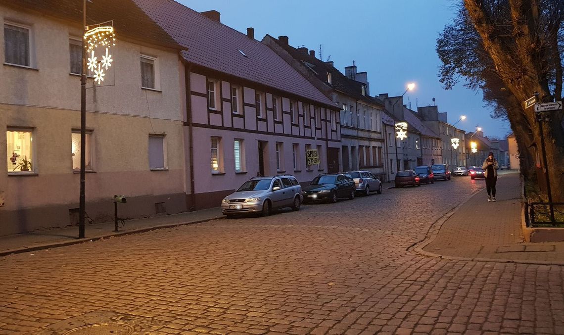 Mają skromne i mało efektowne świąteczne dekoracje Mają skromne i mało efektowne świąteczne dekoracje