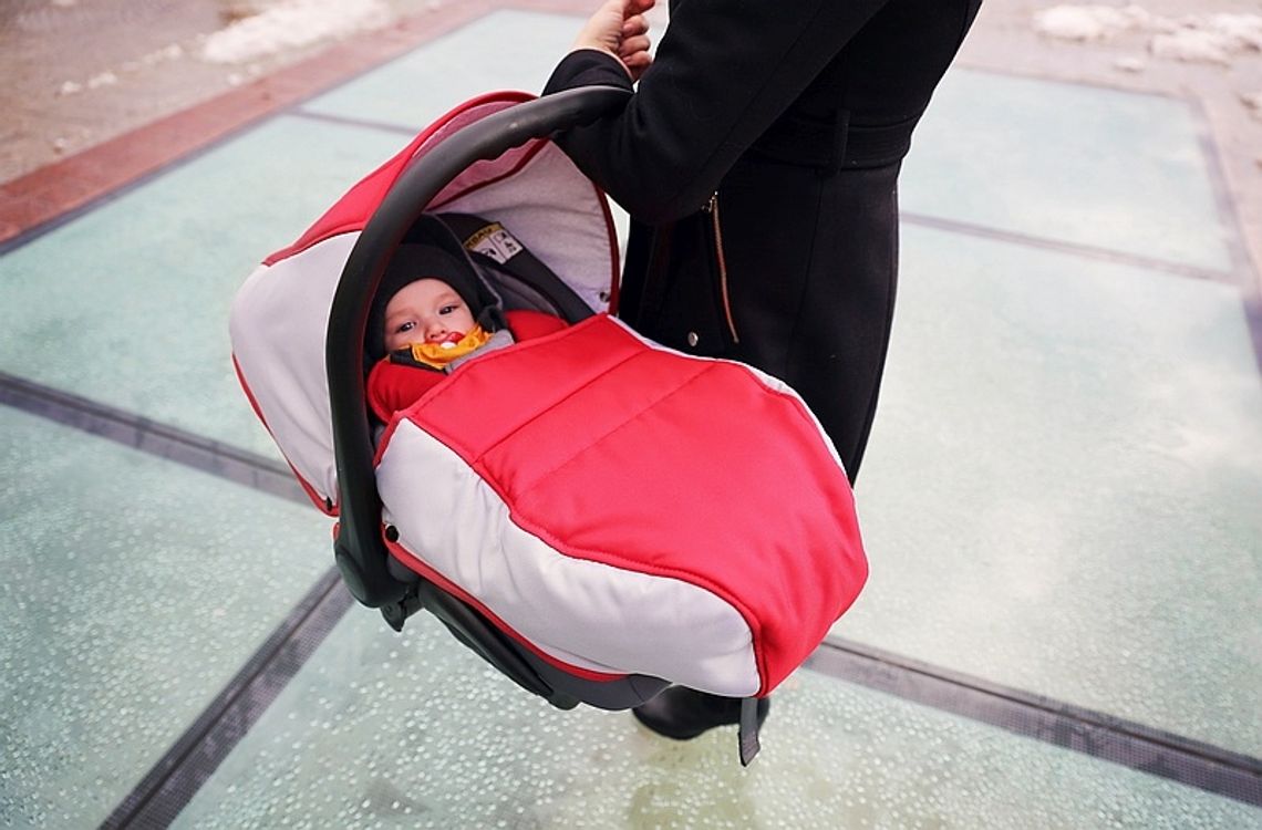 Mały człowiek w samochodzie - czyli co potrzeba do bezpiecznej i wygodnej jazdy z dzieckiem