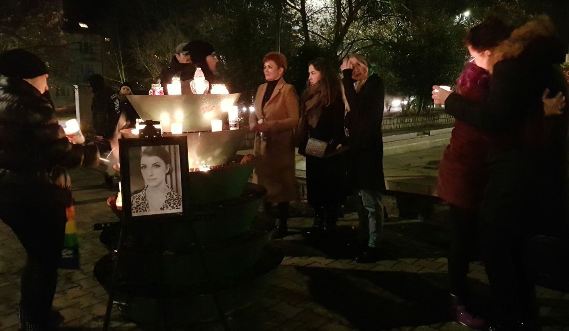 Mamy odwagę. Dla Izy i innych kobiet wierzymy w światełko, które rozprasza mrok [FOTO, WIDEO]