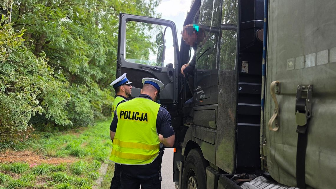 Mandat za rozmowę przez telefon, nawet podczas postoju