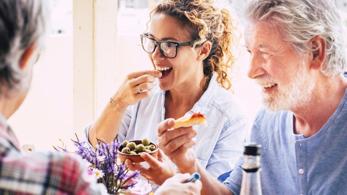 Masło wyjątkowe tanie w sklepach. To efekt „wojny cenowej”