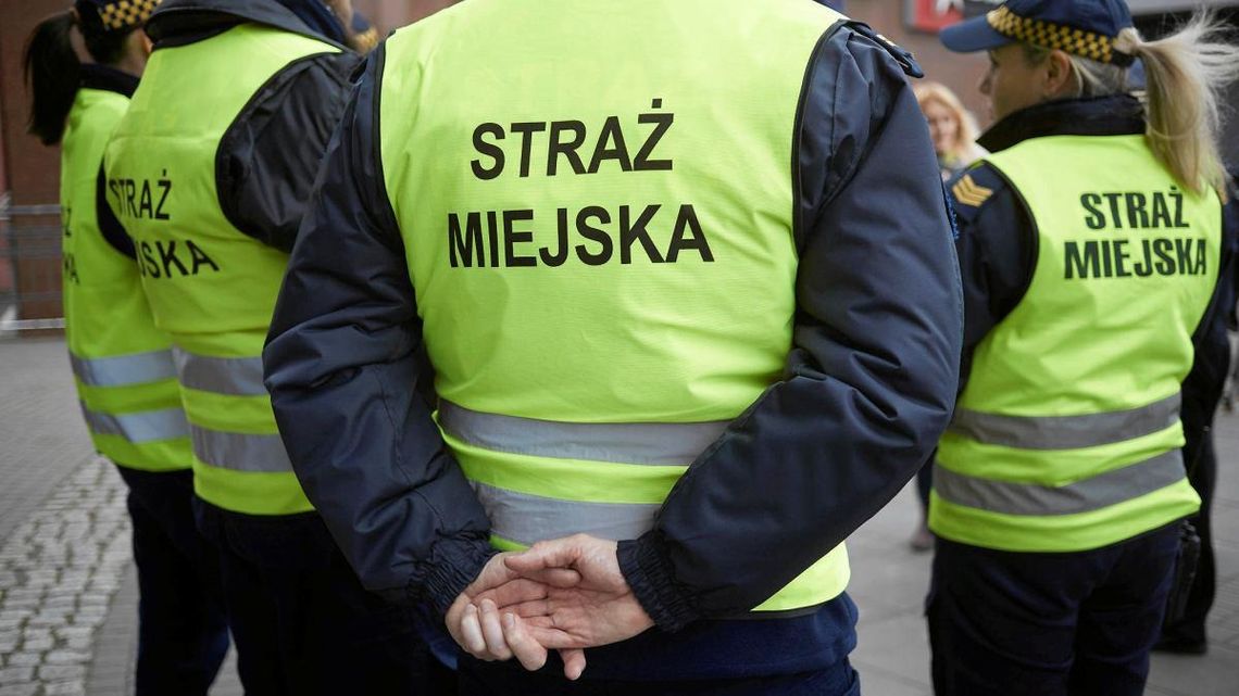 Zapomniałeś o tabliczce z numerem domu? Możesz stracić 7000 zł odszkodowania i dostać mandat Zapomniałeś o tabliczce z numerem domu? Możesz stracić 7000 zł odszkodowania i dostać mandat