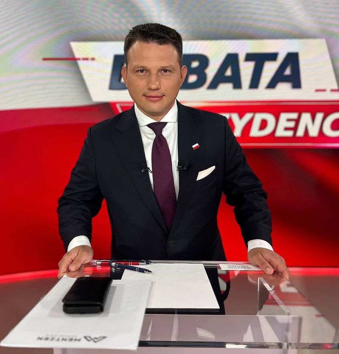 Mentzen zaatakowany filmikami ze smartfonów. Walka na telefony podczas debaty