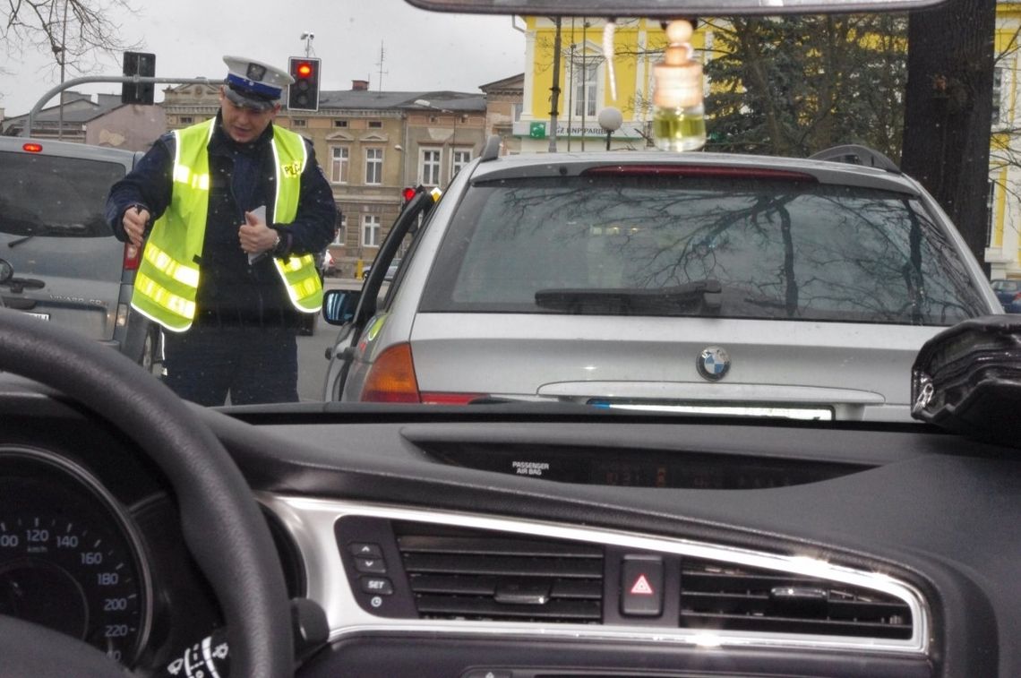 Miał pół promila alkoholu, a do tego cofnięte uprawnienia do kierowania autem Miał pół promila alkoholu, a do tego cofnięte uprawnienia do kierowania autem