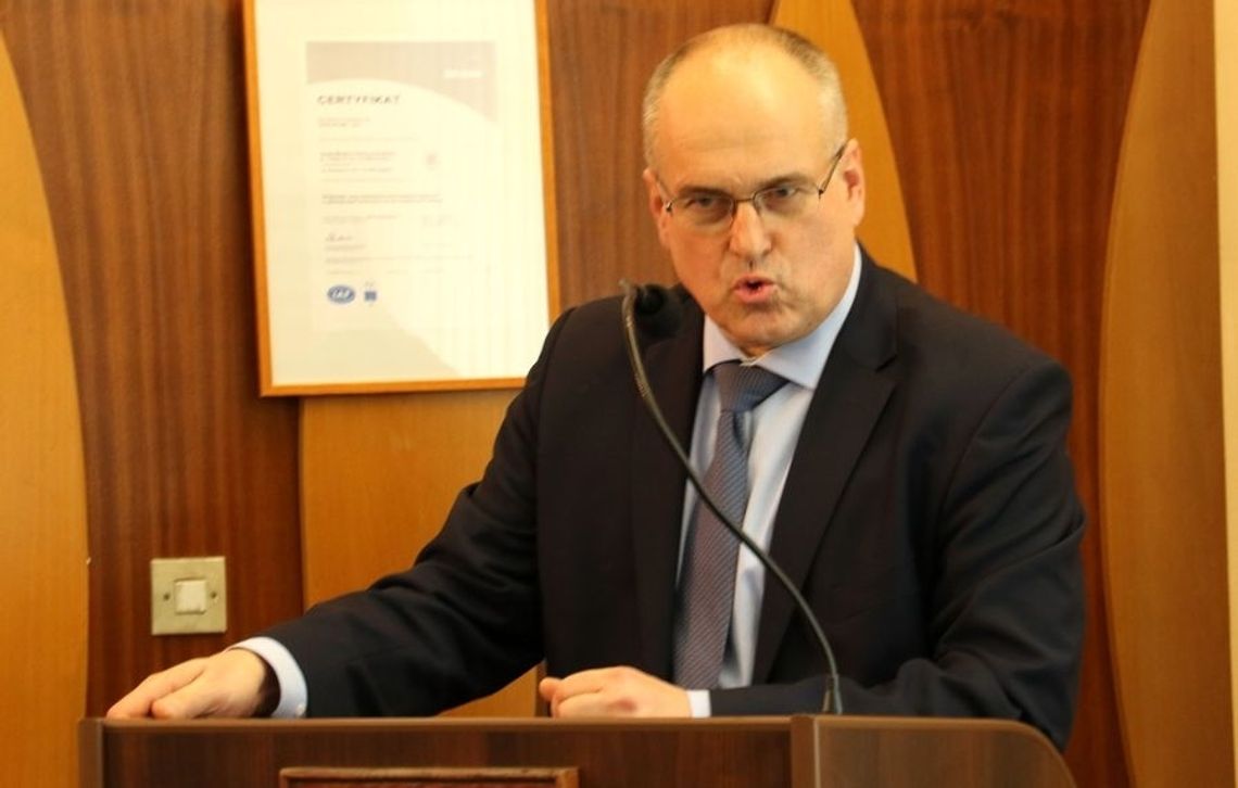 Mieczysław Sawaryn, burmistrz, który gdy kluczy, mija się z prawdą