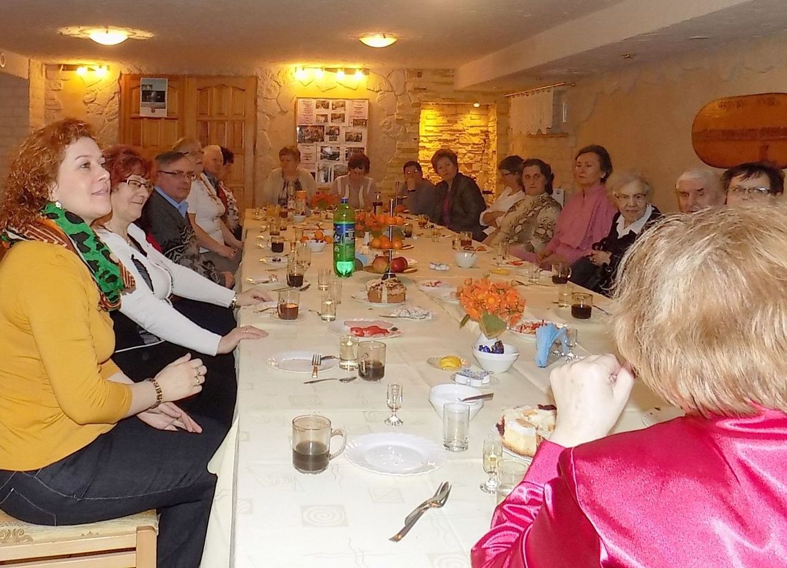 Mieli powód do spotkania Mieli powód do spotkania