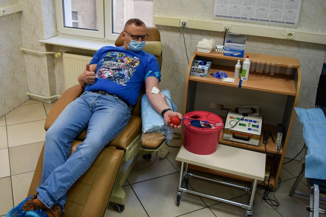 Mieszkańcy Gryfina i energetycy z Elektrowni Dolna Odra oddali krew, by ratować życie Mieszkańcy Gryfina i energetycy z Elektrowni Dolna Odra oddali krew, by ratować życie