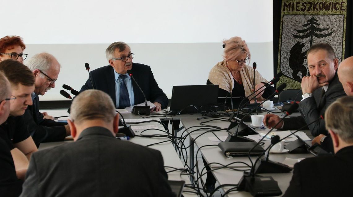 Mieszkańcy przyjmują uchodźców. Jednak władze gminy oficjalnie nie potępiły agresji Rosji na Ukrainę