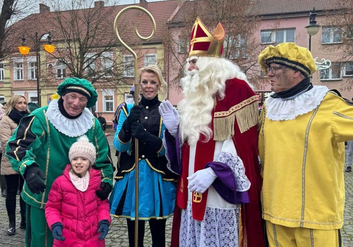 Mikołaj z Holandii z Czarnymi Piotrusiami przybędzie na południe powiatu gryfińskiego Mikołaj z Holandii z Czarnymi Piotrusiami przybędzie na południe powiatu gryfińskiego