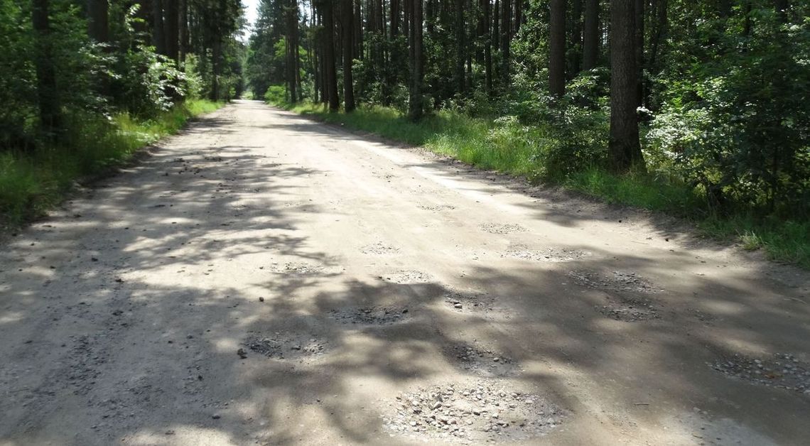 Mimo że gmina wycofała się z modernizacji drogi, to znaleźli partnera Mimo że gmina wycofała się z modernizacji drogi, to znaleźli partnera