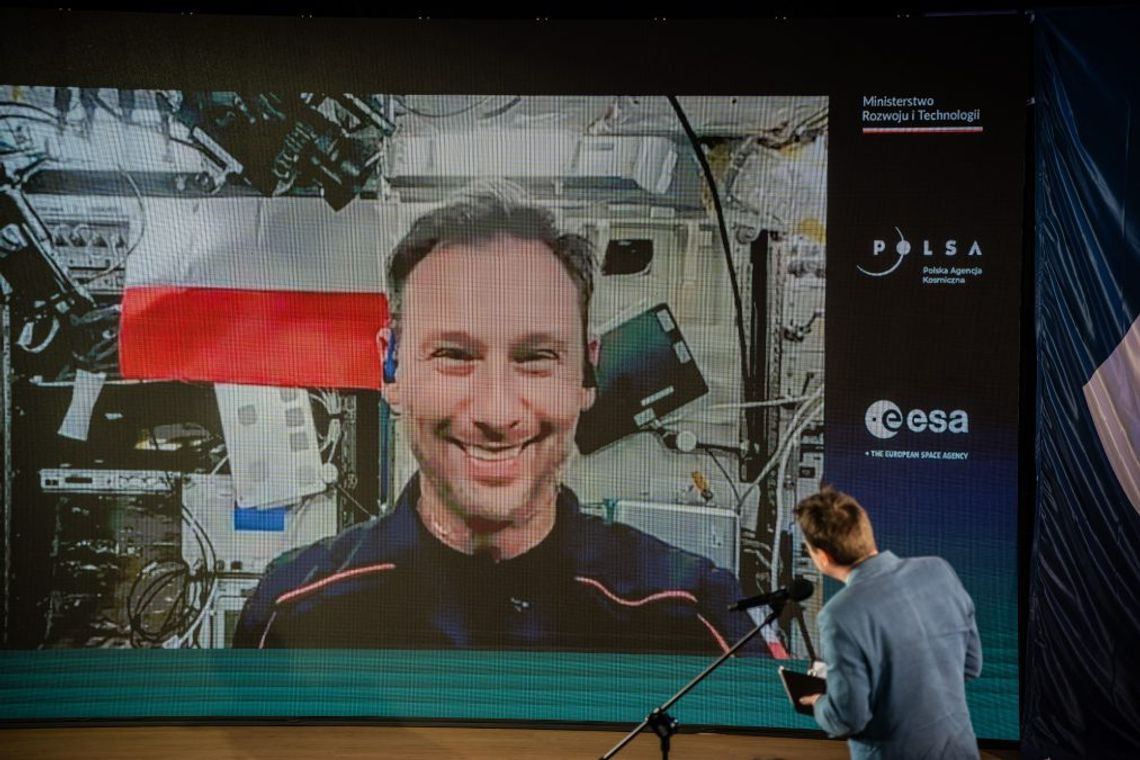 Realizują misję „Powrót”. Sławosz Uznański-Wiśniewski wraca na Ziemię