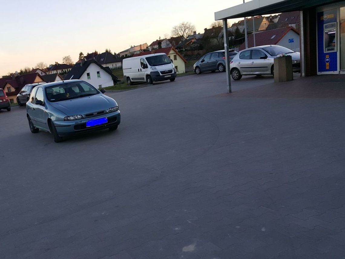 Mistrz parkowania w prima aprilis