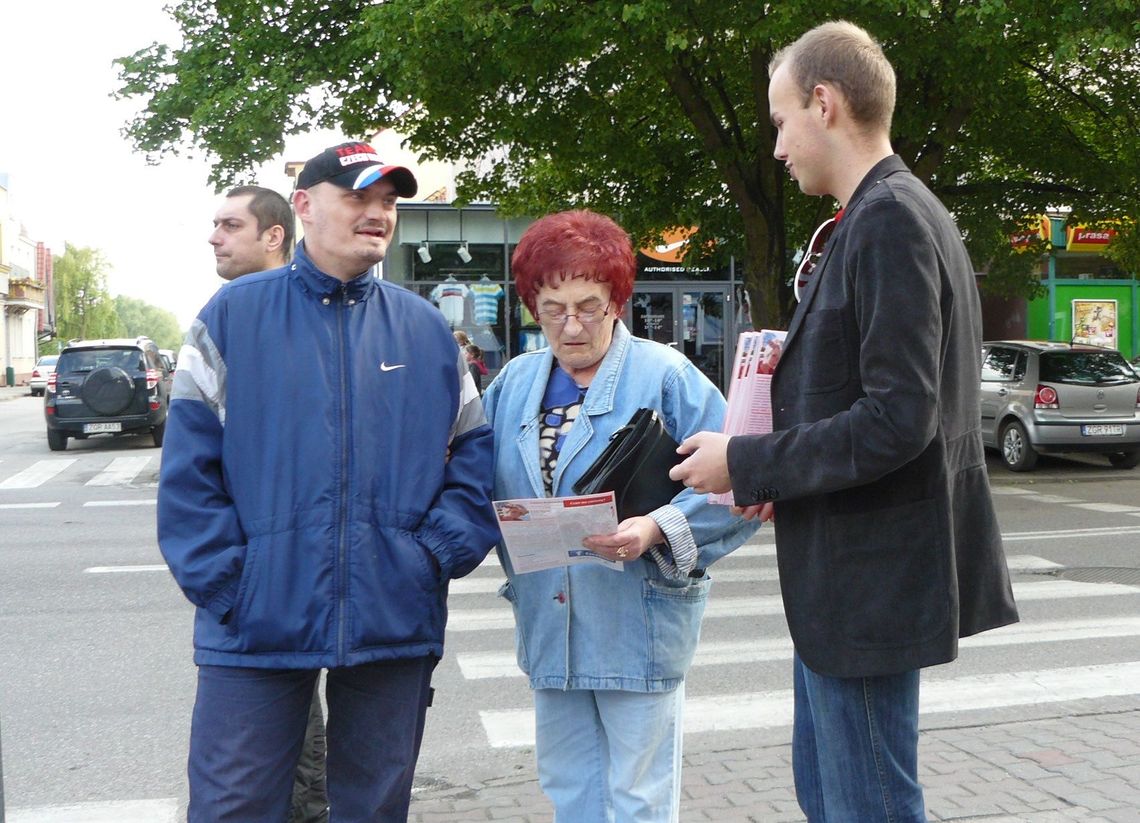 Młodzi przekonują na ulicy Młodzi przekonują na ulicy