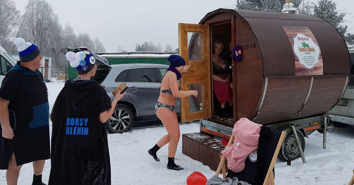 Morsy w przeręblu i… ruskiej bani Morsy w przeręblu i… ruskiej bani