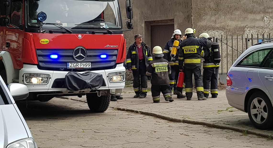 Musieli wejść z tlenowymi butlami