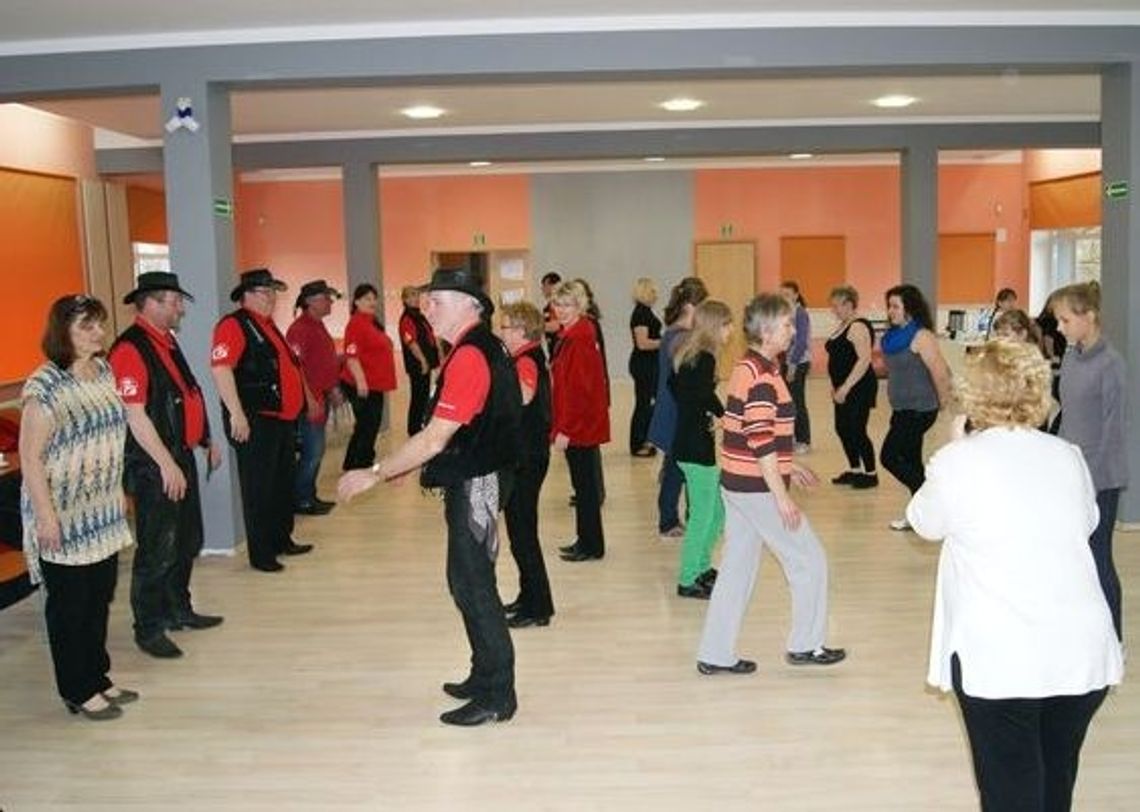 Muzyczno-taneczny festyn Muzyczno-taneczny festyn