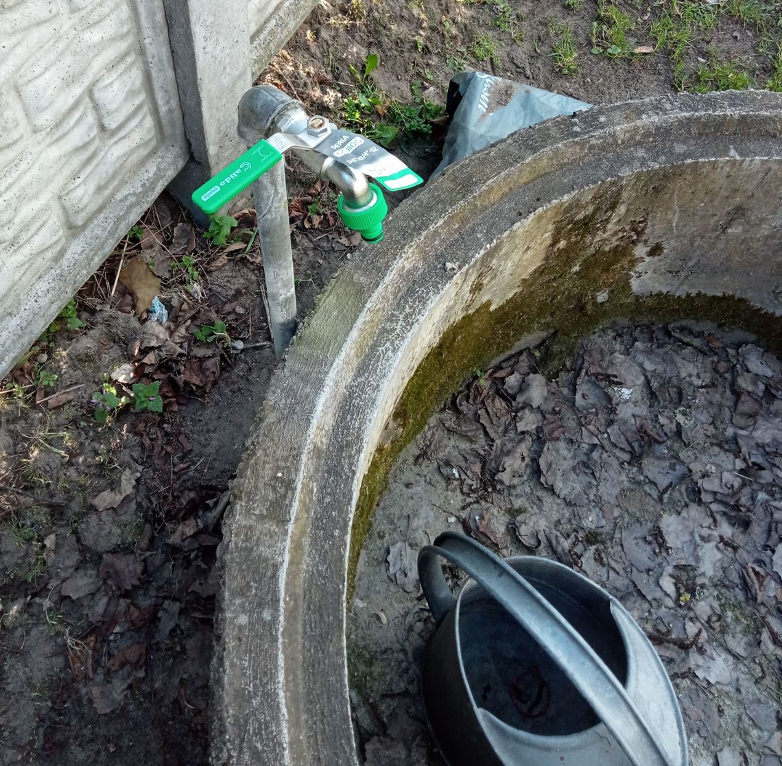 Na cmentarzu PUK zakręcił nam wodę - skarży się mieszkanka gminy