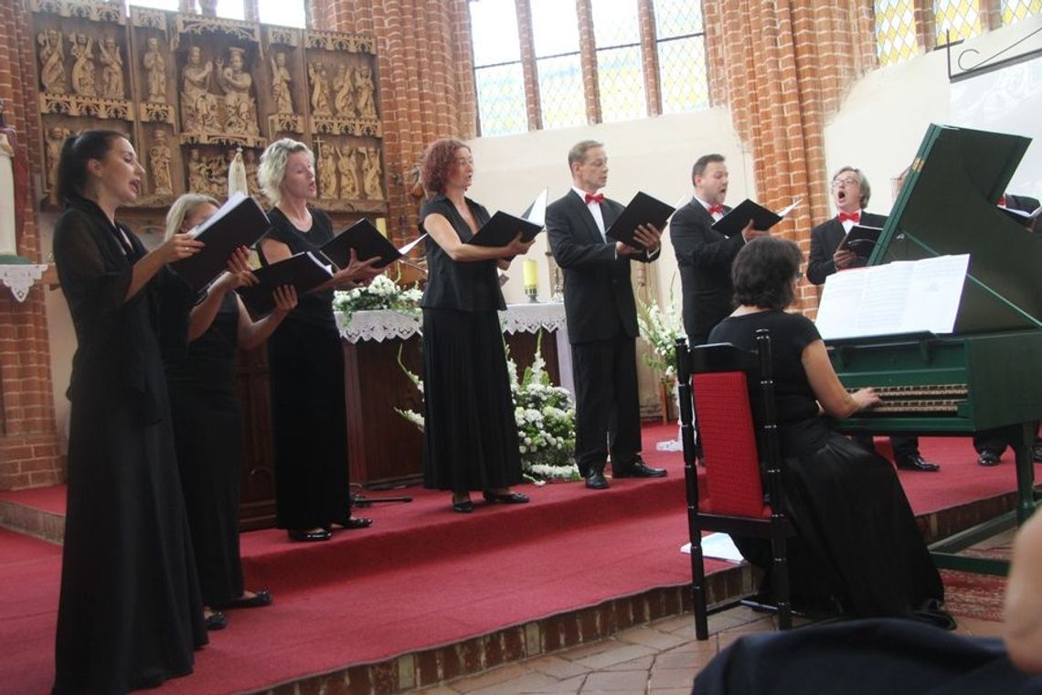 Na gotyckim szlaku w Kołbaczu. Co usłyszeli i zobaczyli goście, a co ich czeka w Gryfinie? Na gotyckim szlaku w Kołbaczu. Co usłyszeli i zobaczyli goście, a co ich czeka w Gryfinie?