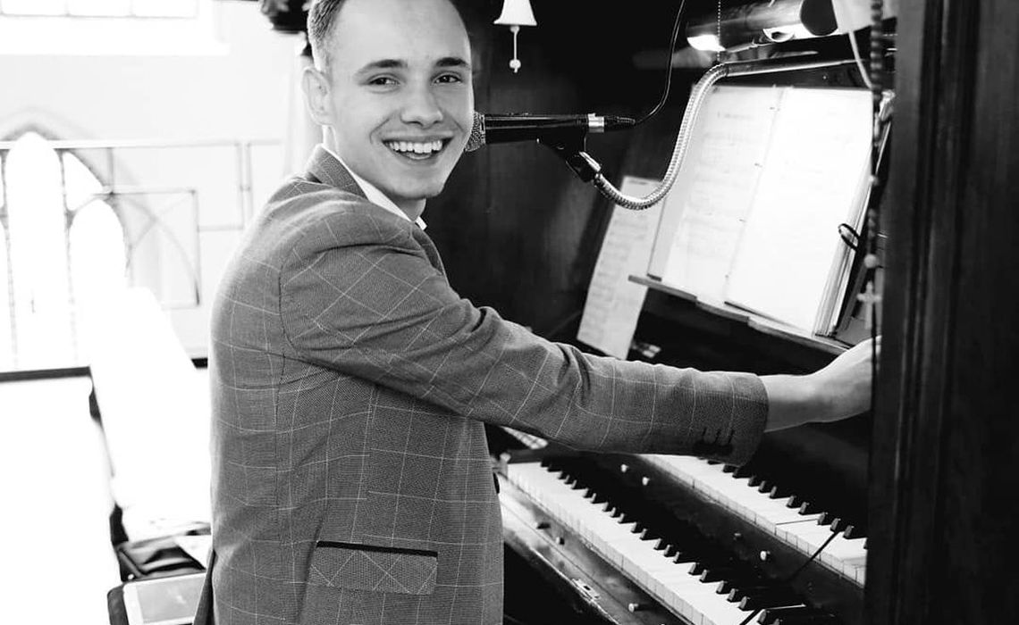 Na organach zagra gryfinianin Łukasz Tokarski. Zapraszamy na koncert