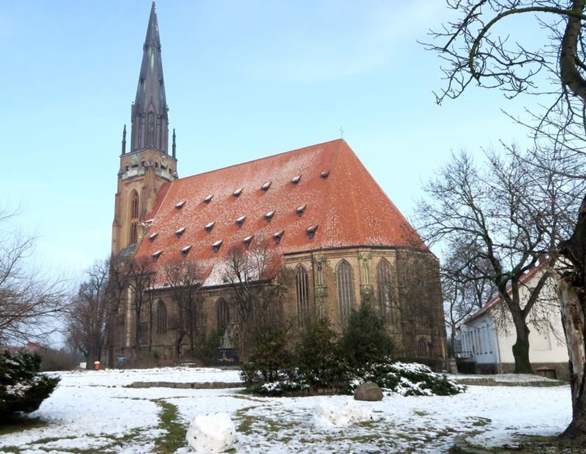 Na południu powiatu lepili bałwany