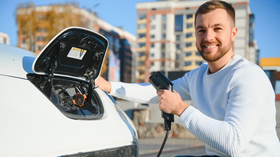 Złodzieje niszczą ładowarki dla marnych 200 złotych. Operatorzy liczą gigantyczne straty i zapowiadają kontrole Złodzieje niszczą ładowarki dla marnych 200 złotych. Operatorzy liczą gigantyczne straty i zapowiadają kontrole