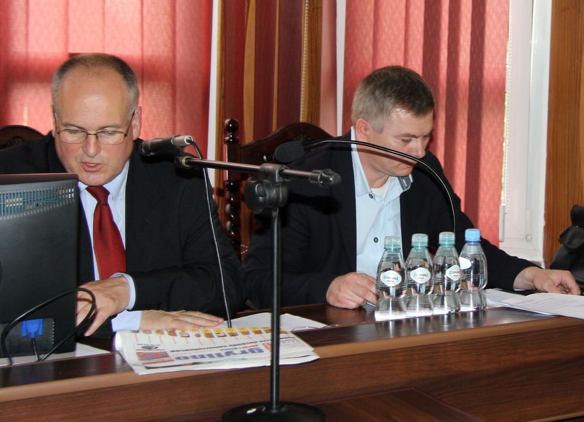 Na sesji o targowisku, drogach i ogrzewaniu Na sesji o targowisku, drogach i ogrzewaniu