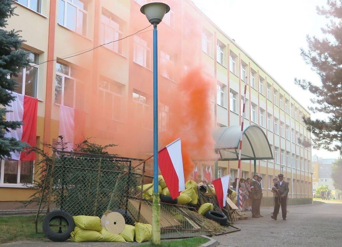 Nadają szkole zbiorowe imię bohaterów