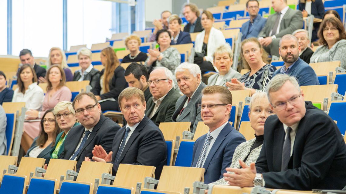 Nagrody dla nauczycieli akademickich w ZUT Nagrody dla nauczycieli akademickich w ZUT