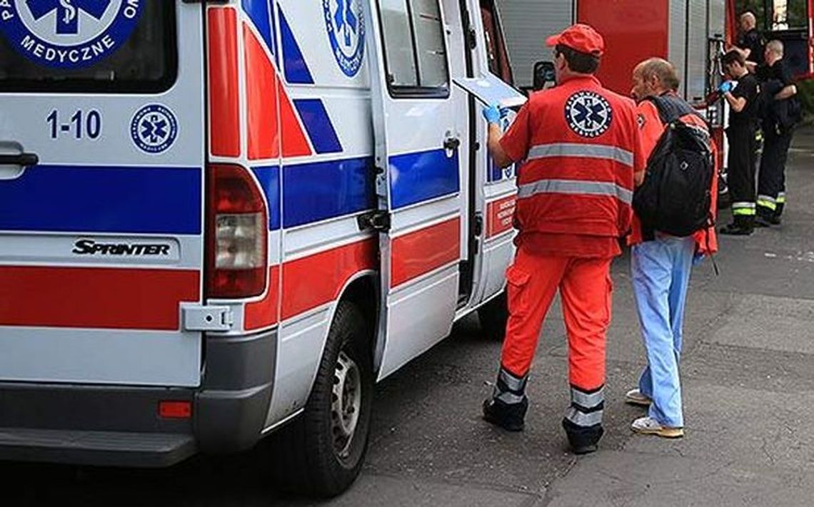 Najechała na skręcającego w lewo. Poszkodowany w szpitalu Najechała na skręcającego w lewo. Poszkodowany w szpitalu