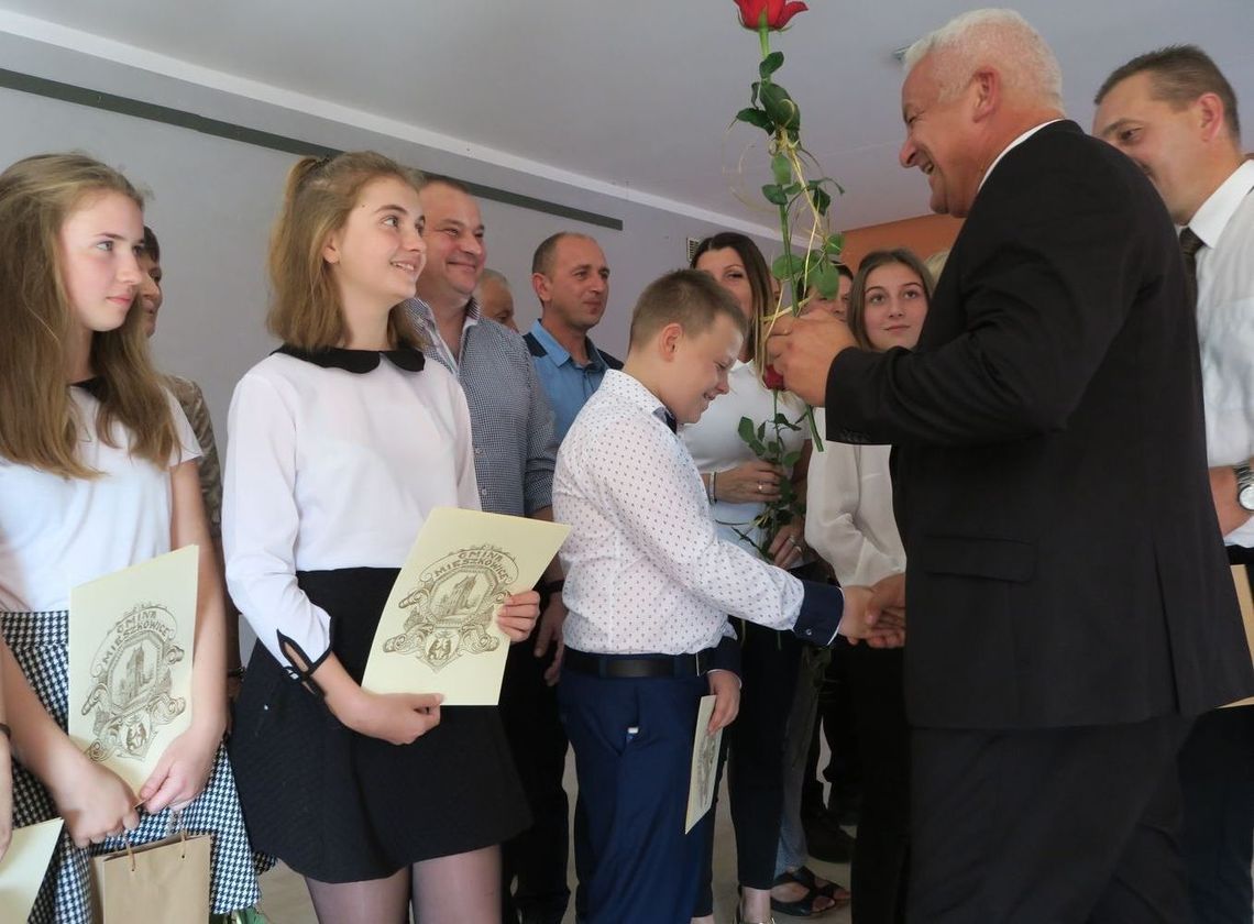 Najlepsi dostali gotówkę i... niespodziankę Najlepsi dostali gotówkę i... niespodziankę