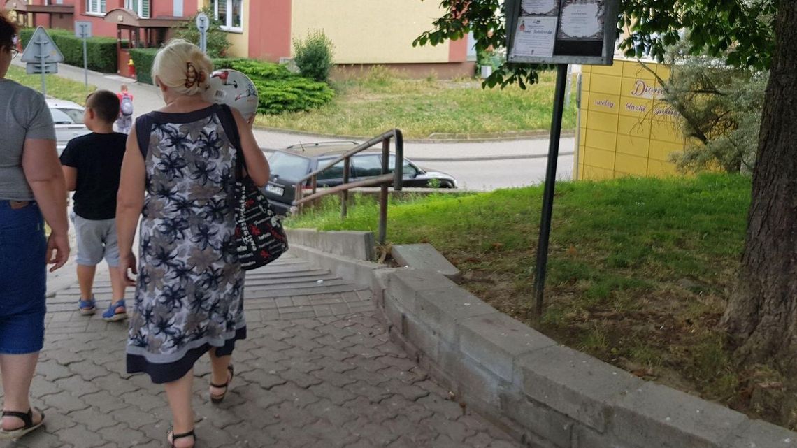 Najlepszym pomnikiem dla zmarłego jest dobro, które kontynuujemy w jego imieniu Najlepszym pomnikiem dla zmarłego jest dobro, które kontynuujemy w jego imieniu