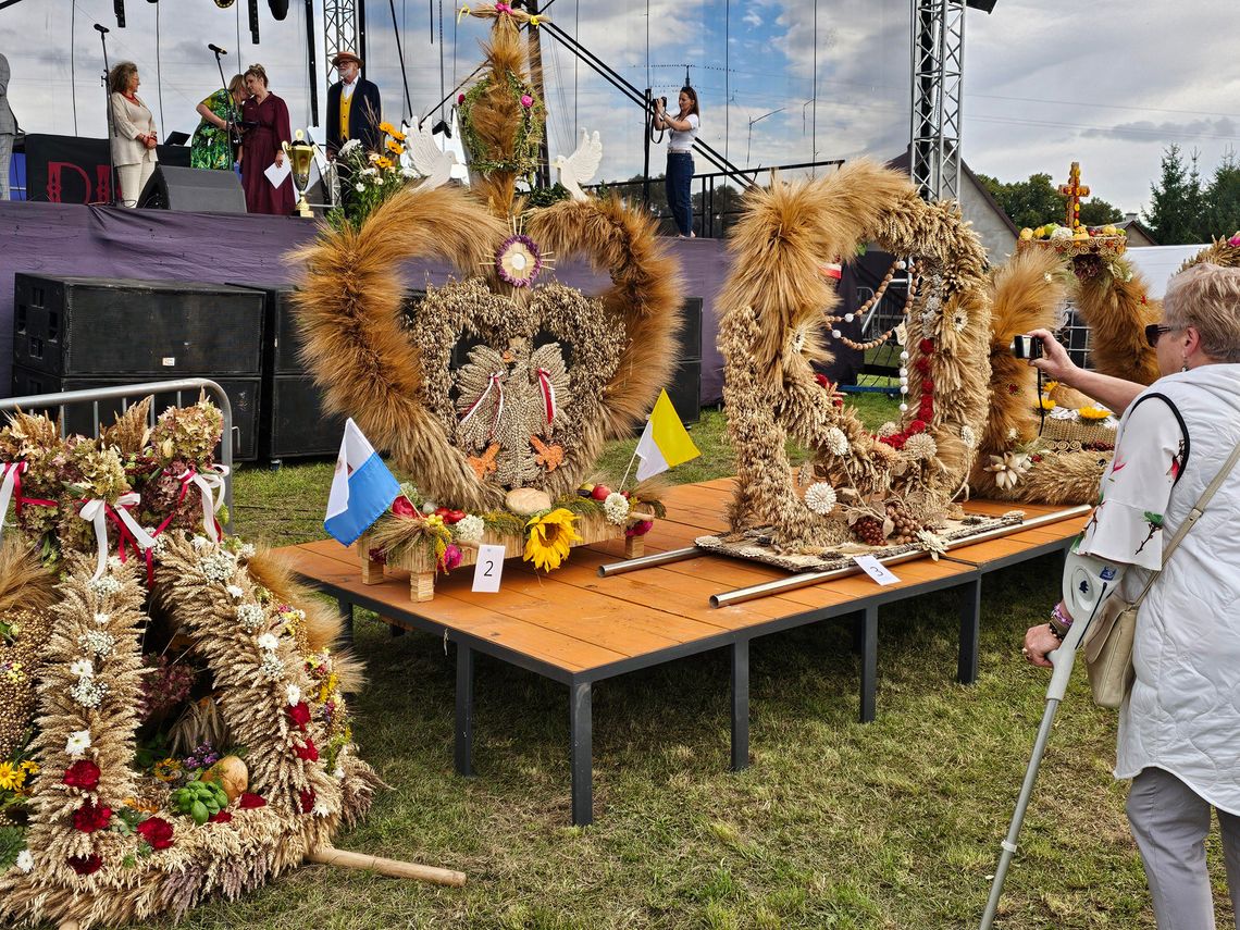 Najpiękniejsze wieńce dożynkowe w 2025 roku