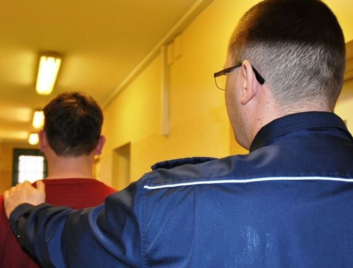 Napadli na salon gier. Policja złapała rabusiów Napadli na salon gier. Policja złapała rabusiów