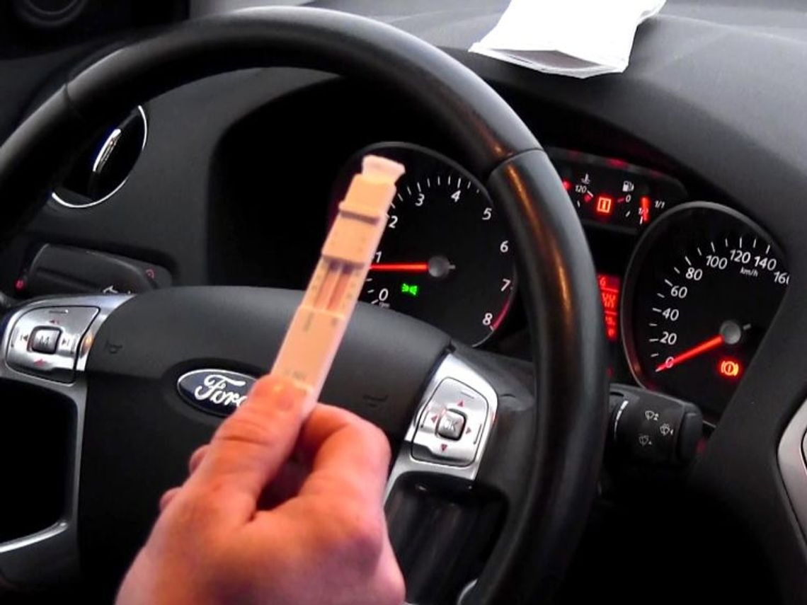 Narkotyki miał w samochodzie Narkotyki miał w samochodzie