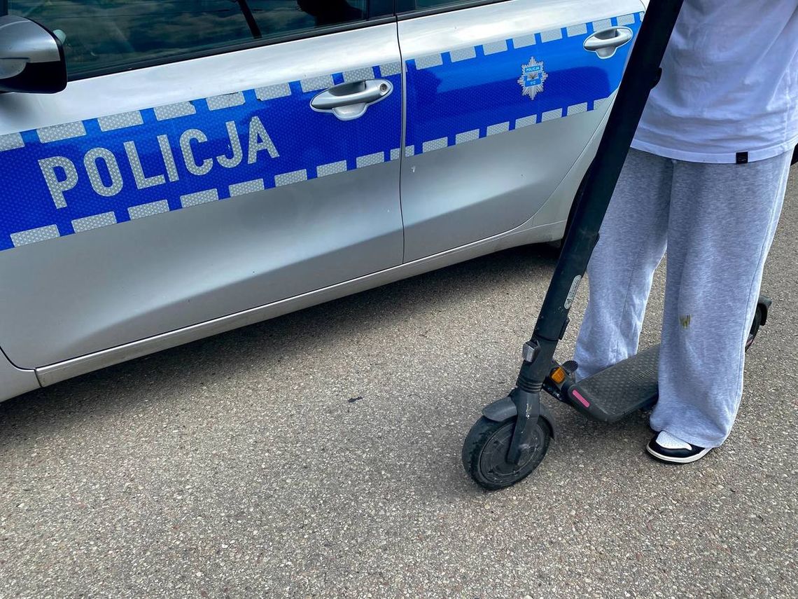 Nastolatek elektryczną hulajnogą wjechał w dziewczynę. Wezwano pogotowie i policję Nastolatek elektryczną hulajnogą wjechał w dziewczynę. Wezwano pogotowie i policję