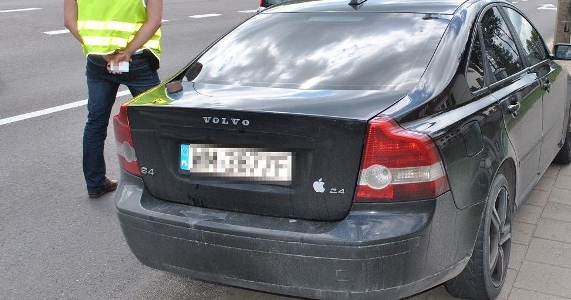 Nastolatek za kierownicą pod wpływem narkotyków Nastolatek za kierownicą pod wpływem narkotyków