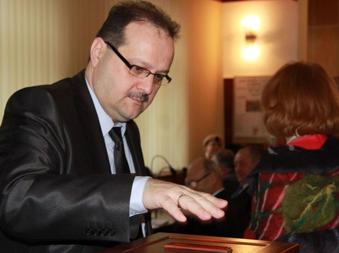 Nasza gmina nie posiada polityki inwestycyjnej - twierdzi radny Jacek Kawka Nasza gmina nie posiada polityki inwestycyjnej - twierdzi radny Jacek Kawka