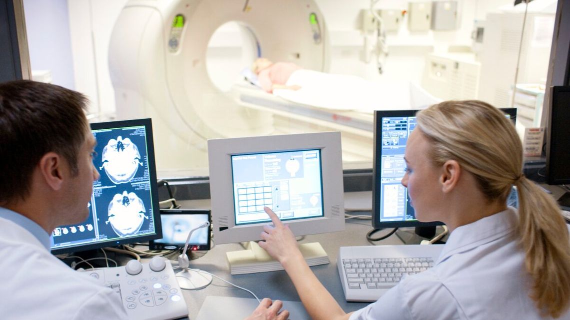 Koniec nielimitowanej diagnostyki w Polsce. Fundusz tnie wydatki na rezonans, tomografię i gastroskopię Koniec nielimitowanej diagnostyki w Polsce. Fundusz tnie wydatki na rezonans, tomografię i gastroskopię