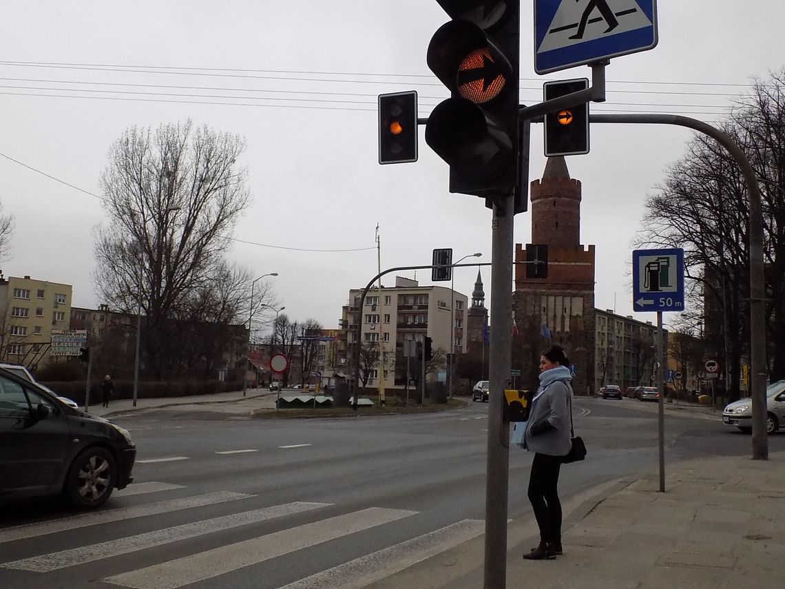 Nie działa sygnalizacja. Chaos na skrzyżowaniu koło straży