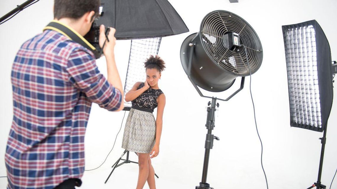 Czy straszenie przez Brzoskę zwolnieniami przez sztuczną inteligencję ma sens? 25 proc. zawodów zagrożonych Czy straszenie przez Brzoskę zwolnieniami przez sztuczną inteligencję ma sens? 25 proc. zawodów zagrożonych