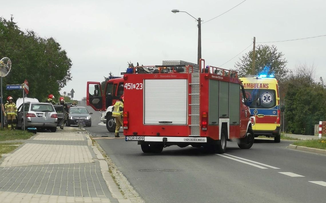 Nie ustąpił pierwszeństwa i doszło do kolizji
