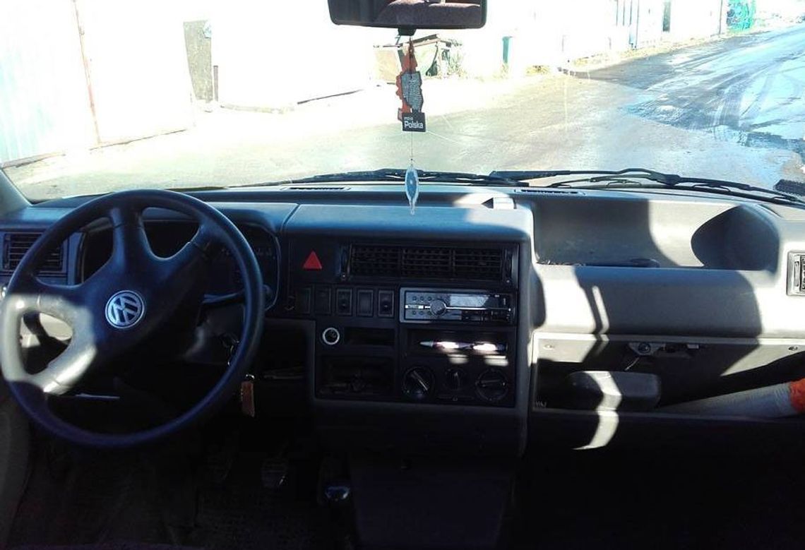 Nie zamknęła drzwi i ukradli jej pieniądze Nie zamknęła drzwi i ukradli jej pieniądze