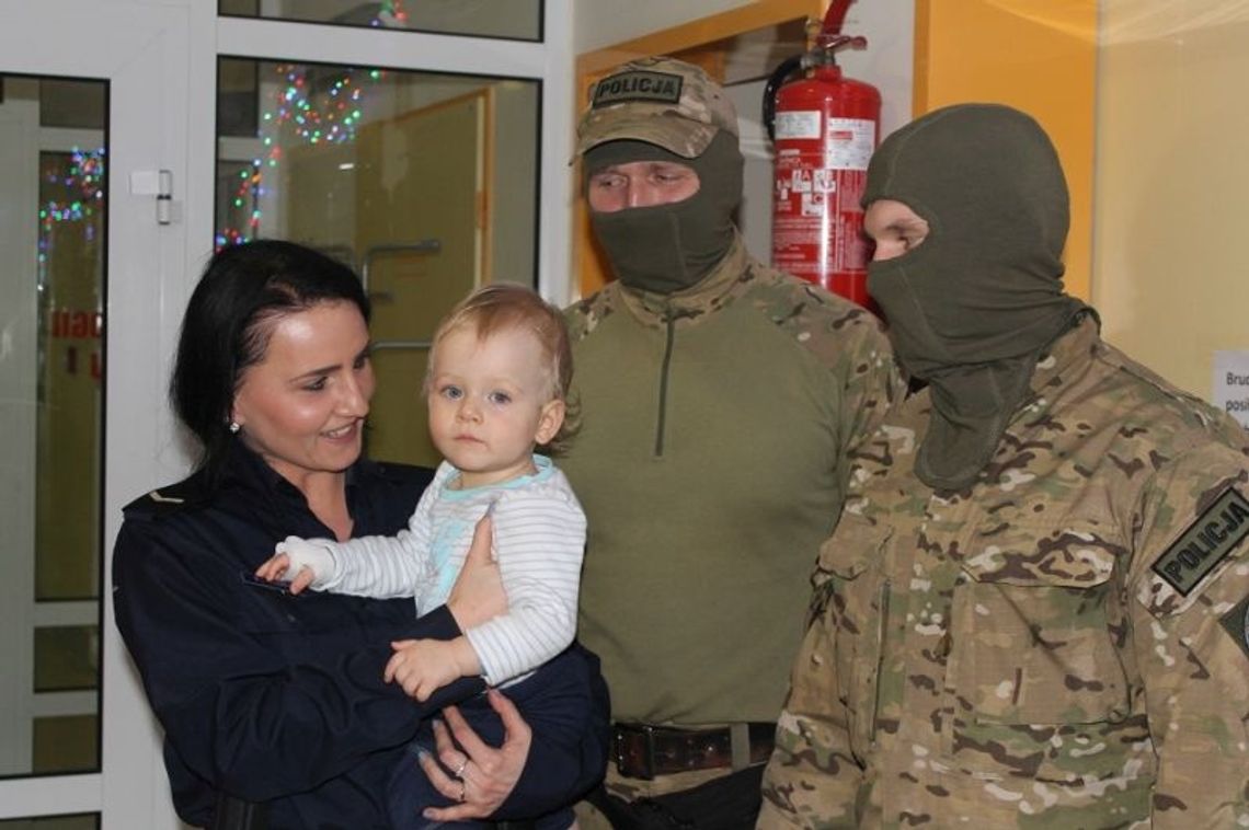 Niebieski mikołaj w szpitalu Niebieski mikołaj w szpitalu