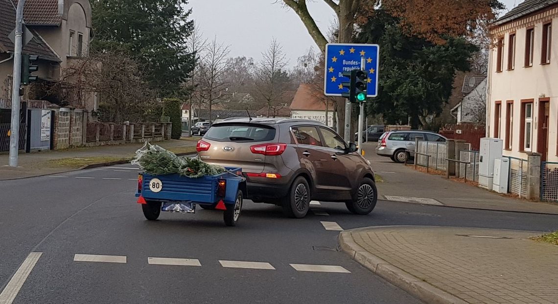 Niemcy: koniec z wyjazdami na zakupy. Zmiana zasad w małym ruchu granicznym z Polską Niemcy: koniec z wyjazdami na zakupy. Zmiana zasad w małym ruchu granicznym z Polską