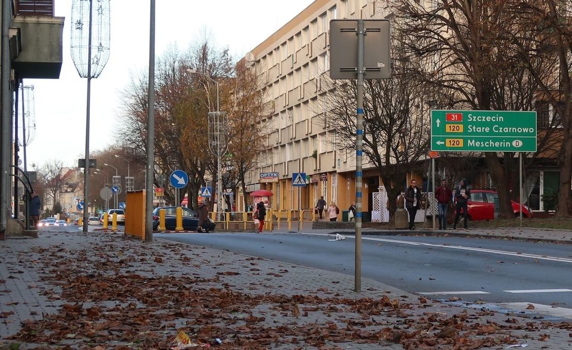 Niemiec uciekł z miejsca kolizji w centrum Gryfina. Monitoring pomógł w ustaleniu winnego Niemiec uciekł z miejsca kolizji w centrum Gryfina. Monitoring pomógł w ustaleniu winnego