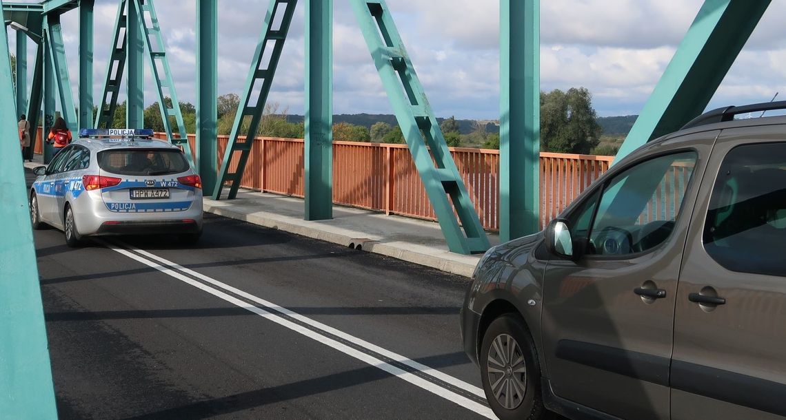 Niespodziewanie zamknęli most. Straciłem godzinę - skarży się kierowca