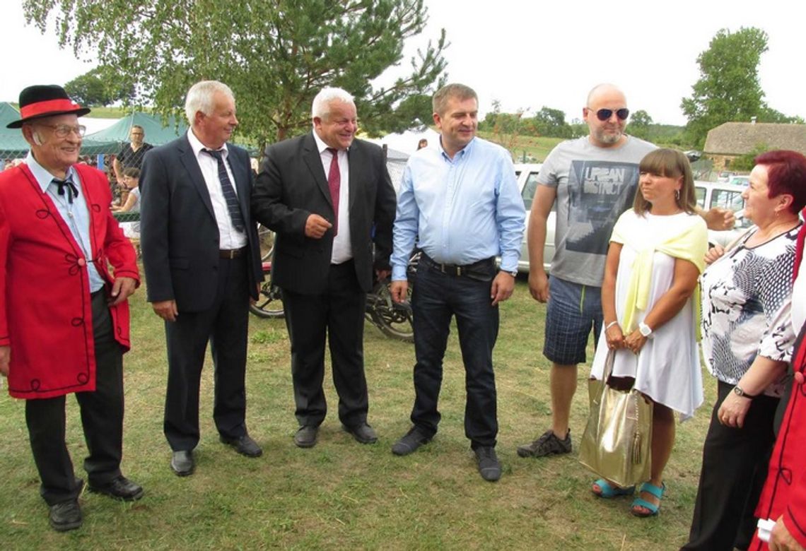 Niespodziewany gość na dożynkach Niespodziewany gość na dożynkach