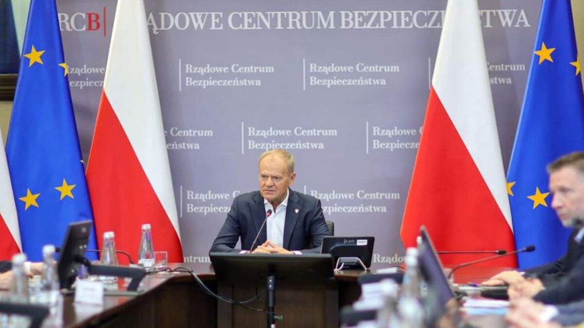 Nocna akcja służb u matki prezydenta. Jak państwo reaguje na zmasowany spoofing Nocna akcja służb u matki prezydenta. Jak państwo reaguje na zmasowany spoofing