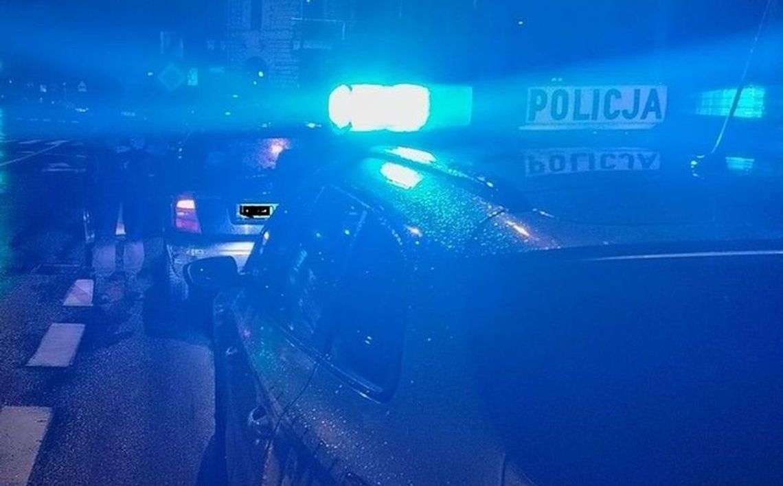 Nocny rajd przerwany przez policję. 28-latek z promilami zatrzymany w centrum miasta